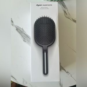Dyson supersonic paddle brush brand new in grey colour